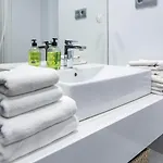 Апартаменты Lm10Bb- Modern Living With Large Sunny Terrace Эстепона