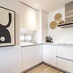 Lm10Bb- Modern Living With Large Sunny Terrace 公寓 *
