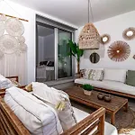 Lm10Bb- Modern Living With Large Sunny Terrace 公寓