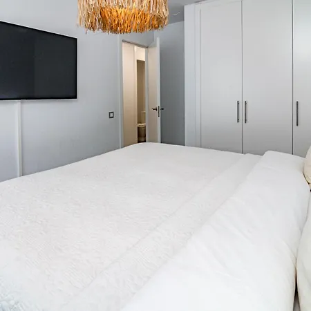 Lm10Bb- Modern Living With Large Sunny Terrace Эстепона
