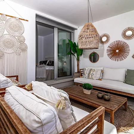 Lm10bb- Modern Living With Large Sunny Terrace Apartamento